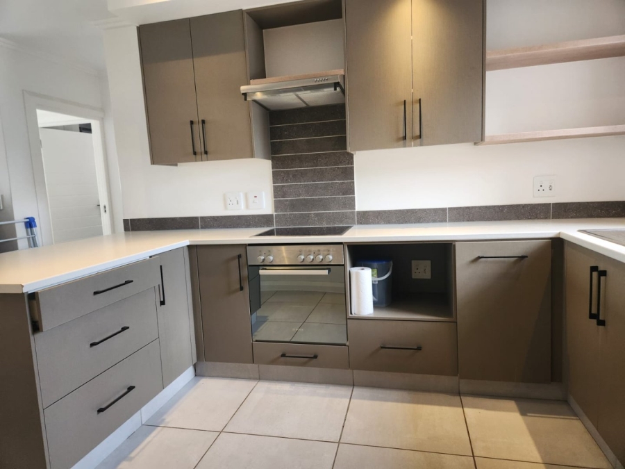 2 Bedroom Property for Sale in Pacaltsdorp Western Cape